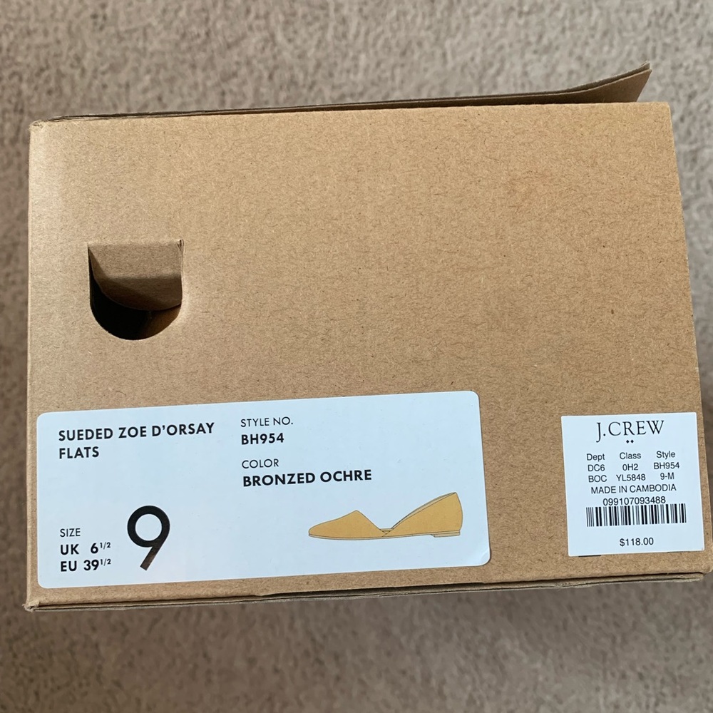 New In Box - J. Crew Womens Size 9

Retails for $118.00.    Selling for $40 - Picture 2 of 10